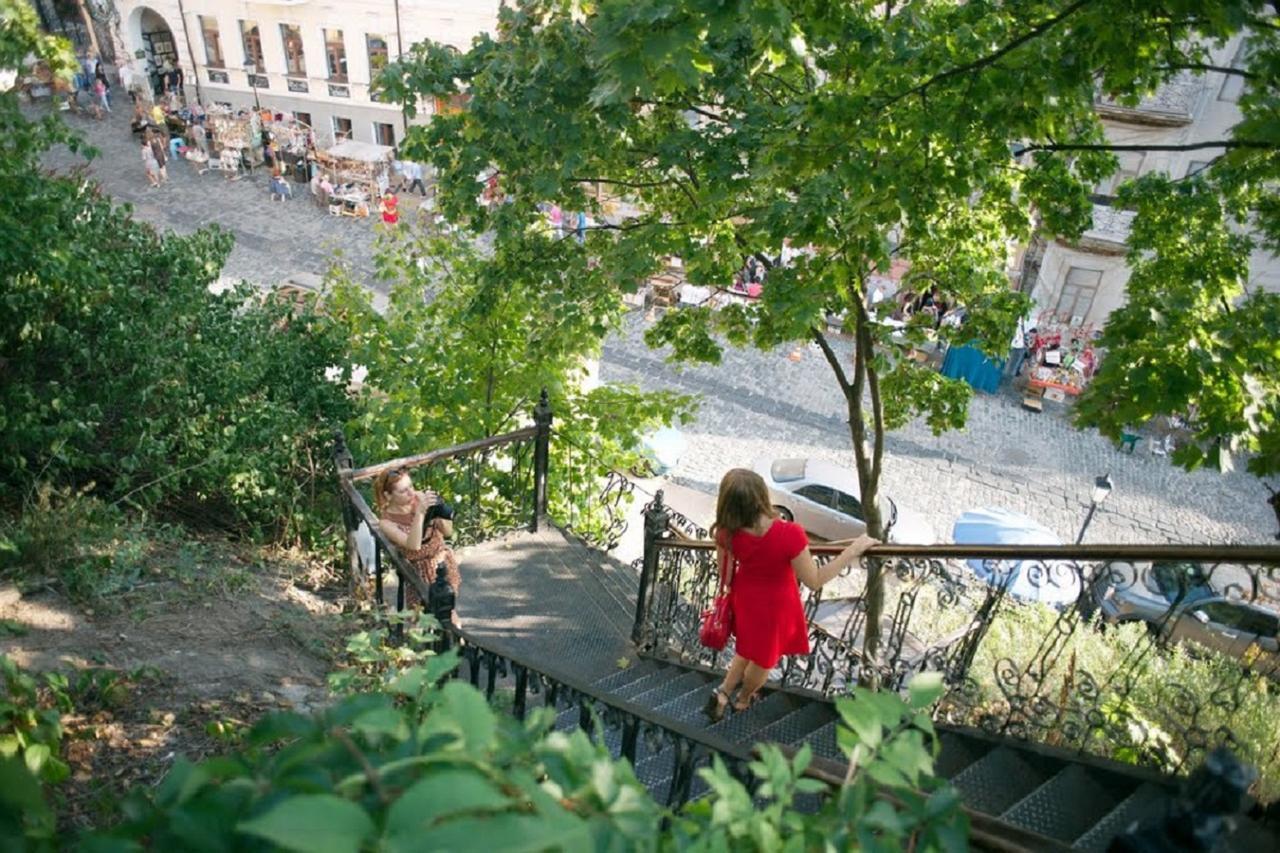 Podil Apart Near Poschtova Square History Center Kiev Luaran gambar